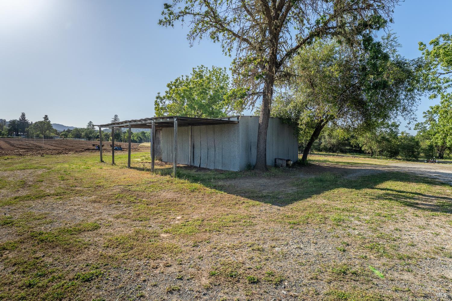 948 Road N Redwood Valley CA 95470