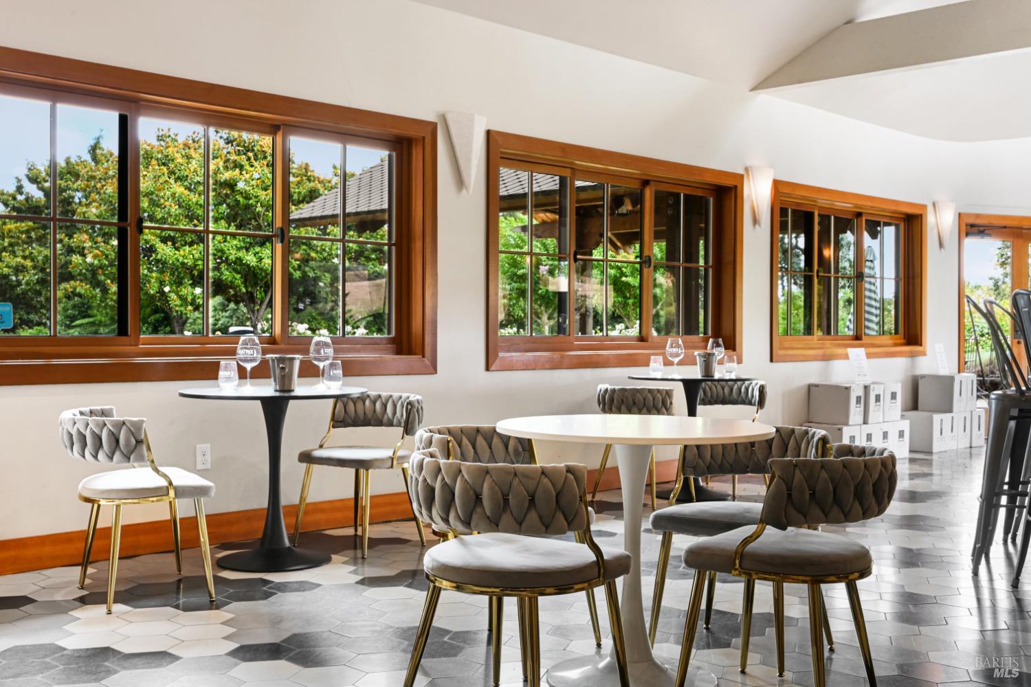 3291 Westside Road Healdsburg CA 95448