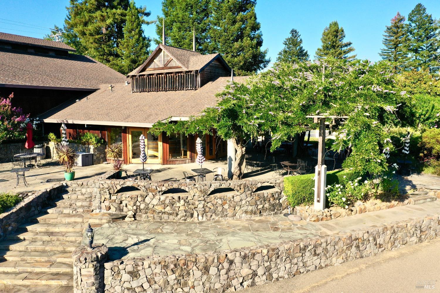 3291 Westside Road Healdsburg CA 95448