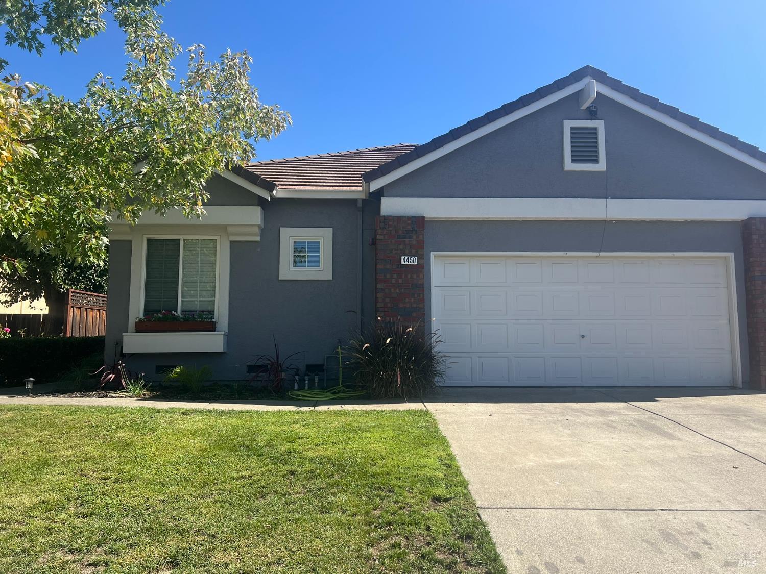 4450 Dumas Street Napa CA 94558