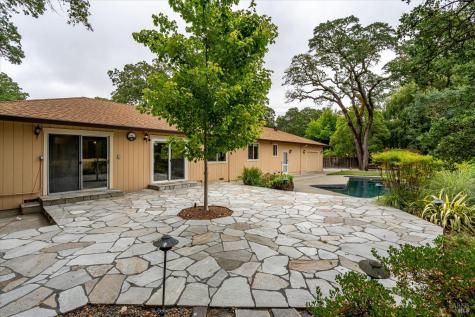 771 Joni Court Windsor CA 95492