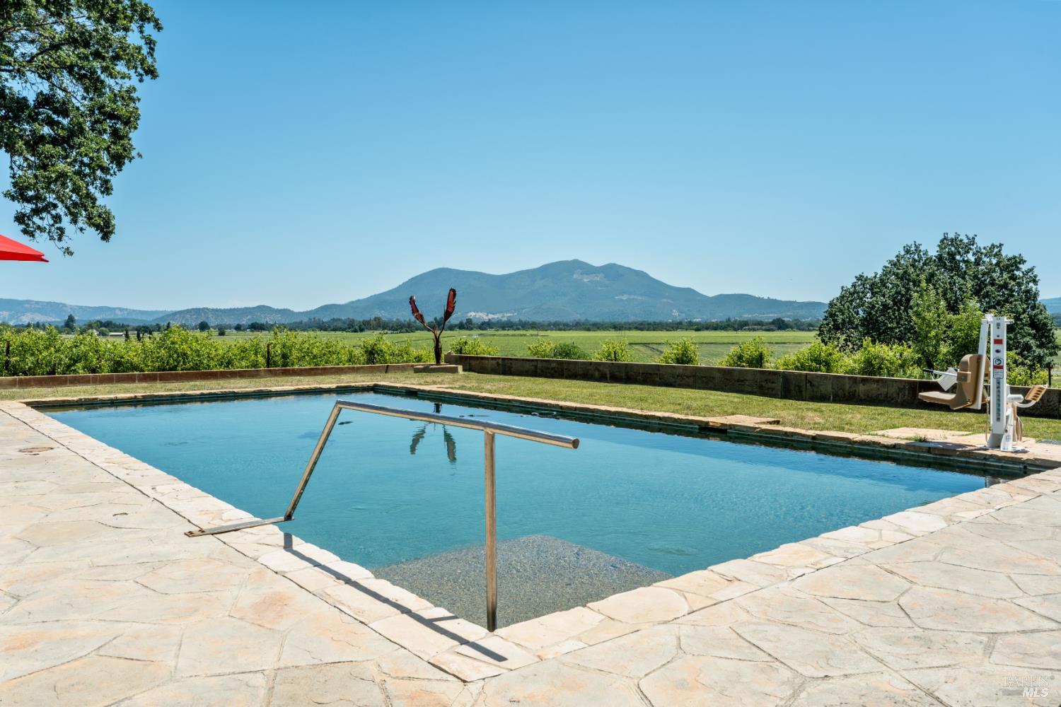 5615 Highland Springs Road Lakeport CA 95453