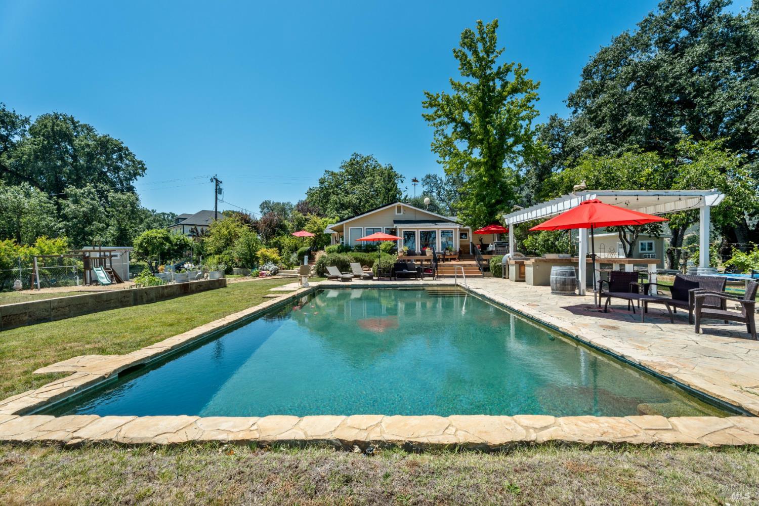 5615 Highland Springs Road Lakeport CA 95453