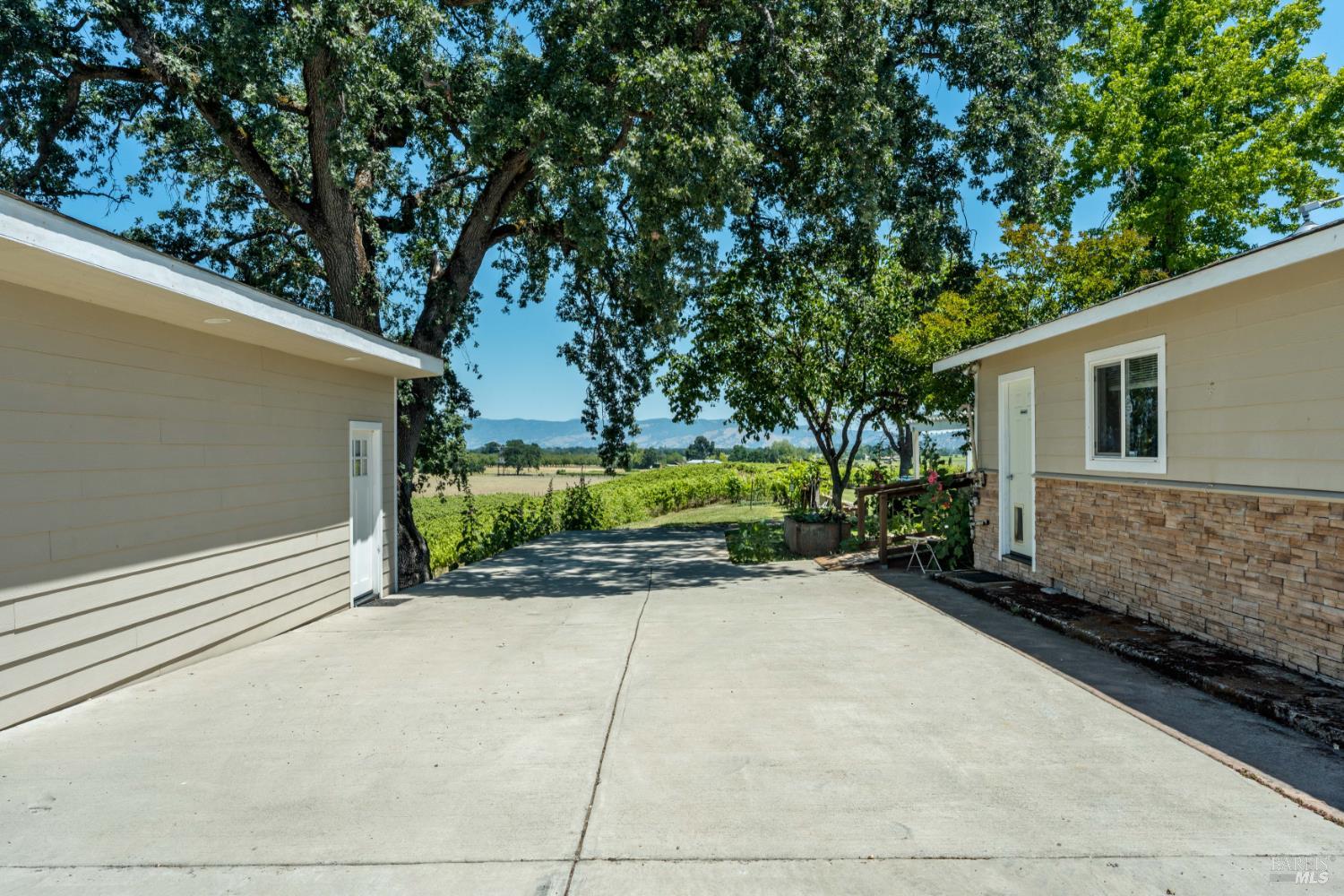 5615 Highland Springs Road Lakeport CA 95453