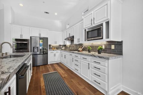 5 Copper Hill Way Novato CA 94947