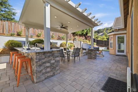 5 Copper Hill Way Novato CA 94947