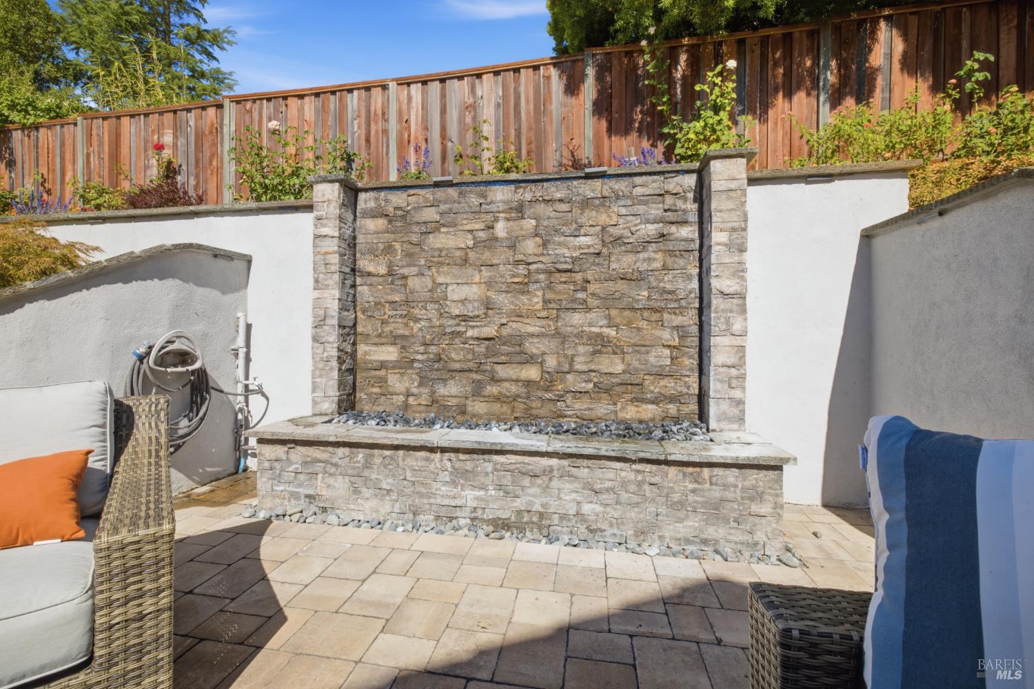 5 Copper Hill Way Novato CA 94947