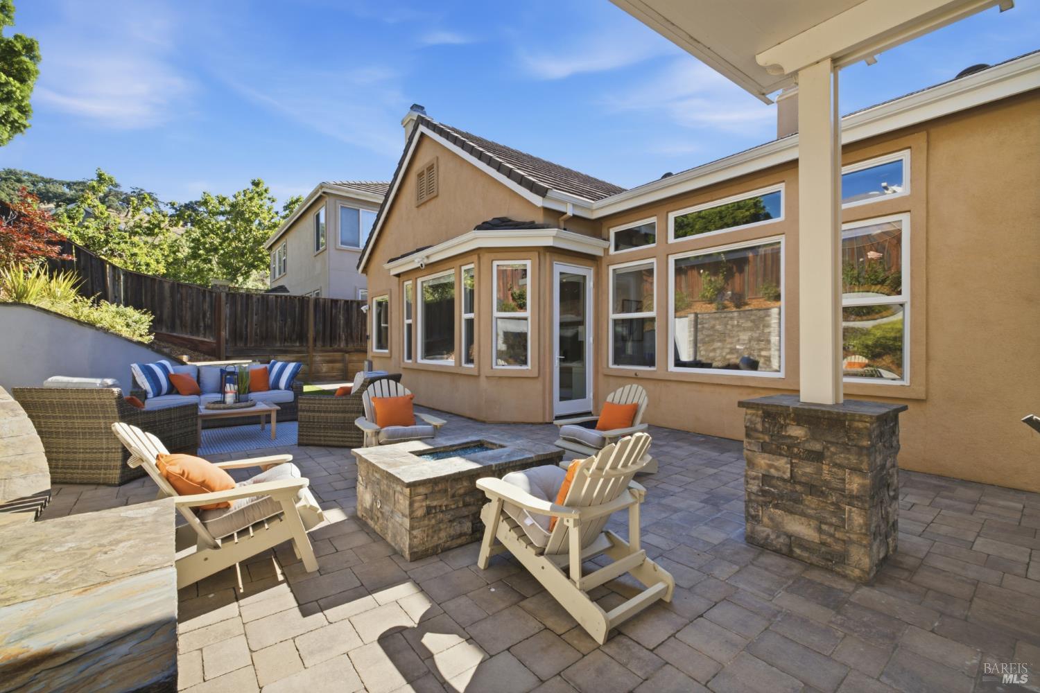 5 Copper Hill Way Novato CA 94947