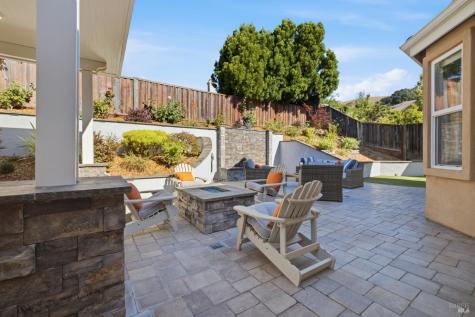 5 Copper Hill Way Novato CA 94947