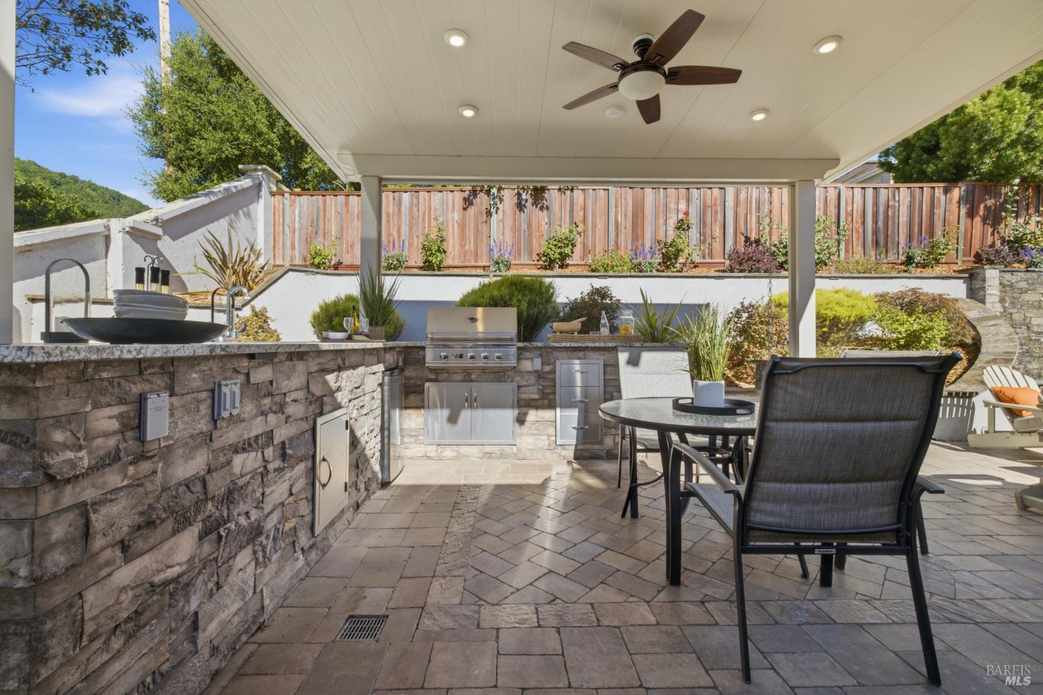 5 Copper Hill Way Novato CA 94947