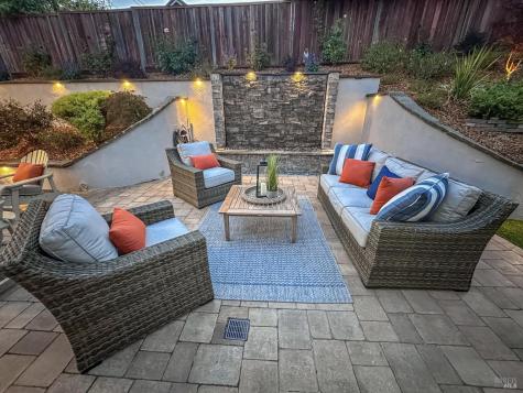 5 Copper Hill Way Novato CA 94947