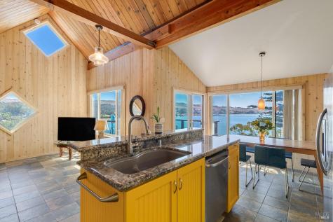 2020 Sandpiper Court Bodega Bay CA 94923