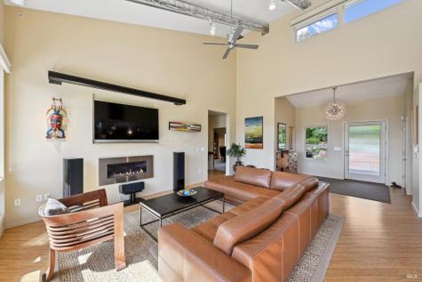5940 Erland Road Santa Rosa CA 95404