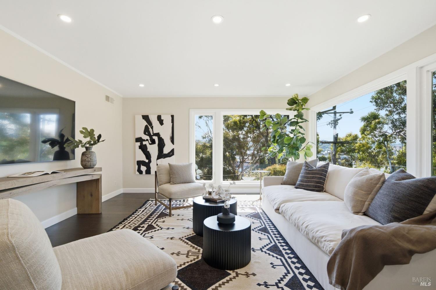 8 Marina Court Drive San Rafael CA 94901
