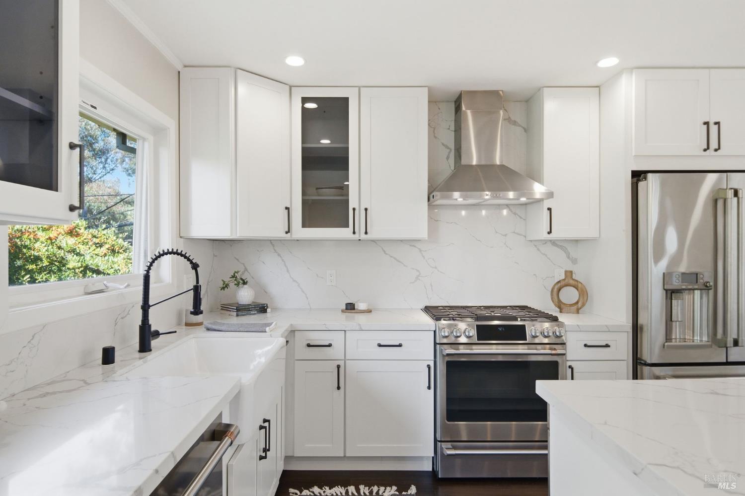 8 Marina Court Drive San Rafael CA 94901