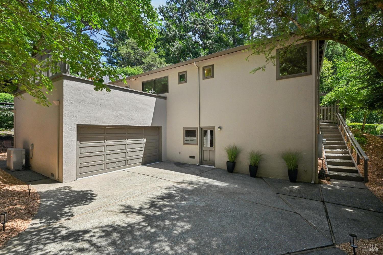 334 Madrone Avenue Larkspur CA 94939