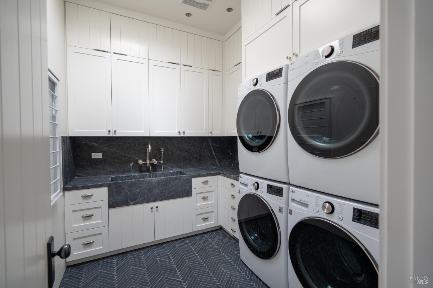 1979 Sulphur Springs Avenue St. Helena CA 94574
