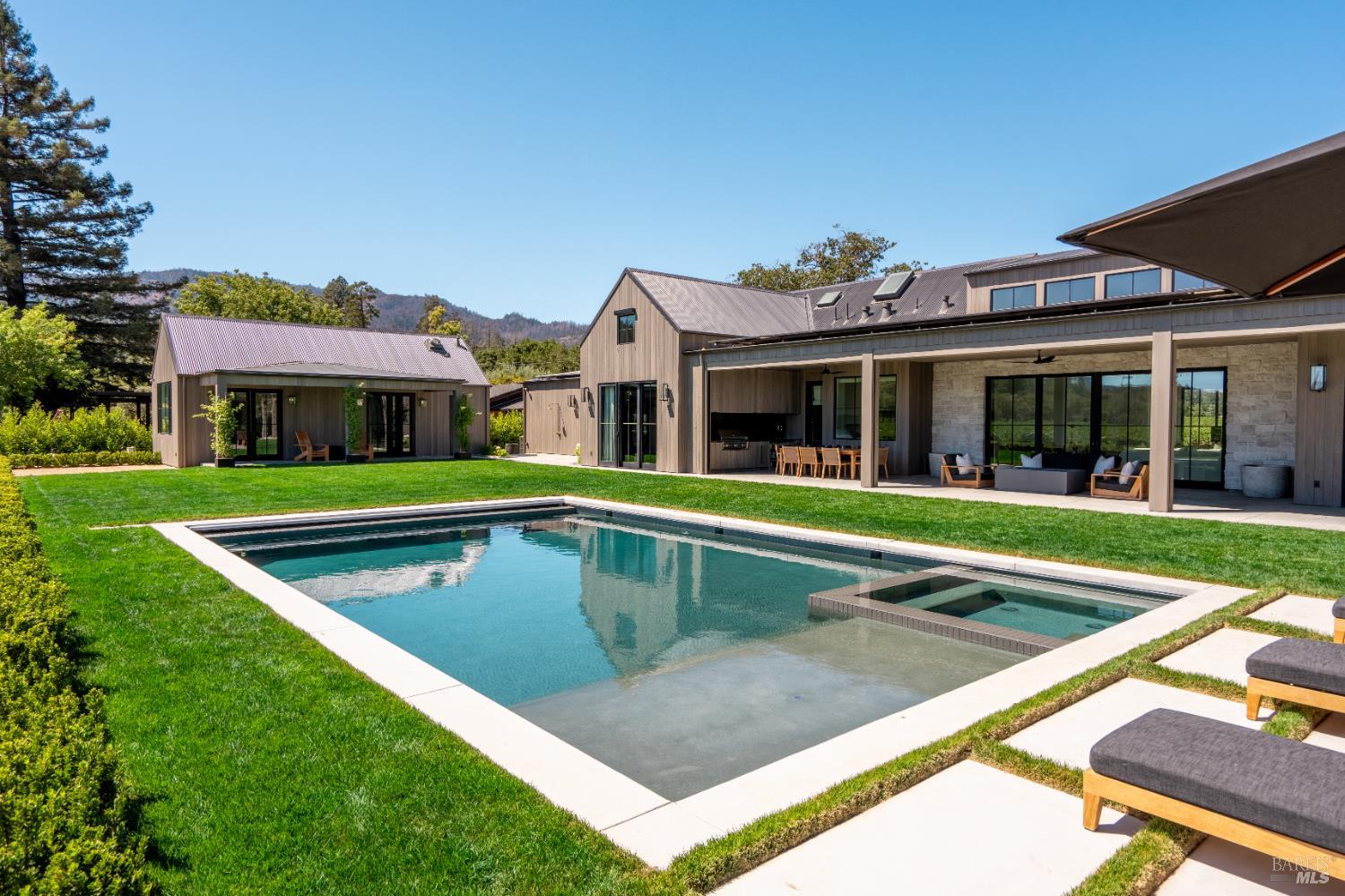 1979 Sulphur Springs Avenue St. Helena CA 94574