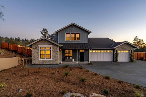 3684 Crown Hill Drive Santa Rosa CA 95404