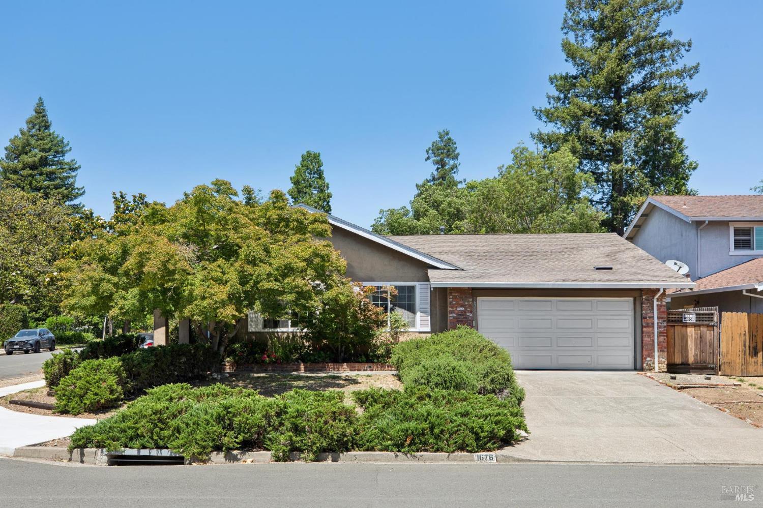 1676 Paulson Way Napa CA 94558