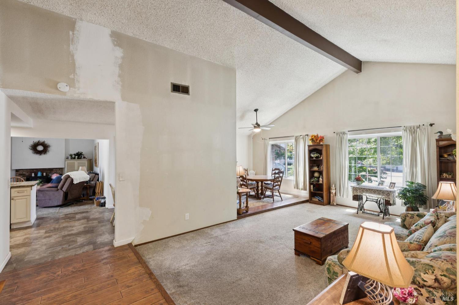 1676 Paulson Way Napa CA 94558
