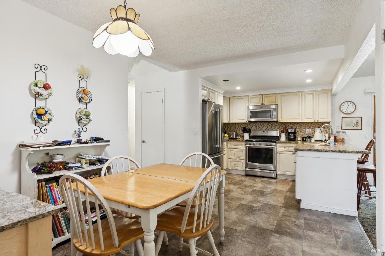 1676 Paulson Way Napa CA 94558