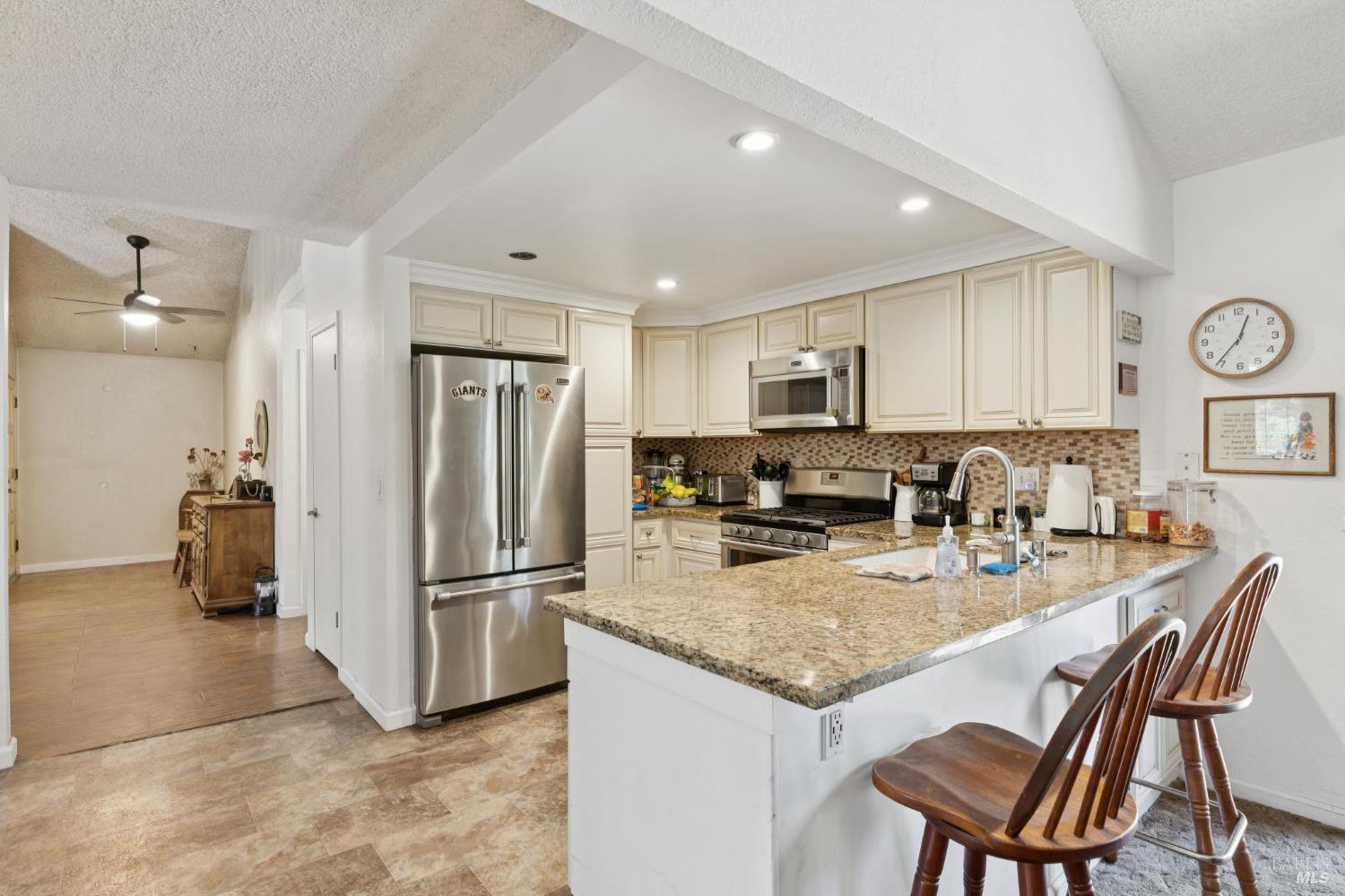 1676 Paulson Way Napa CA 94558