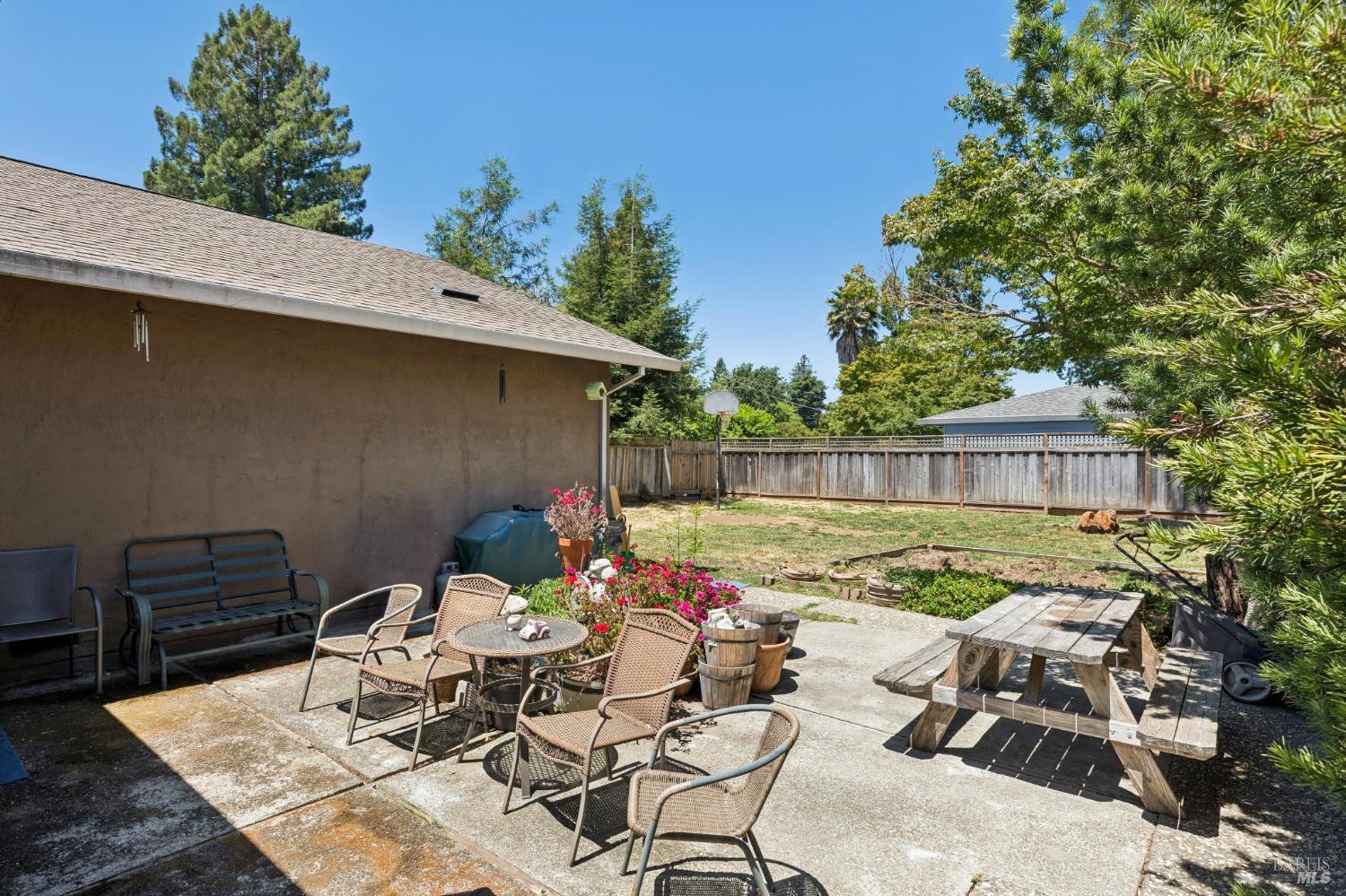 1676 Paulson Way Napa CA 94558