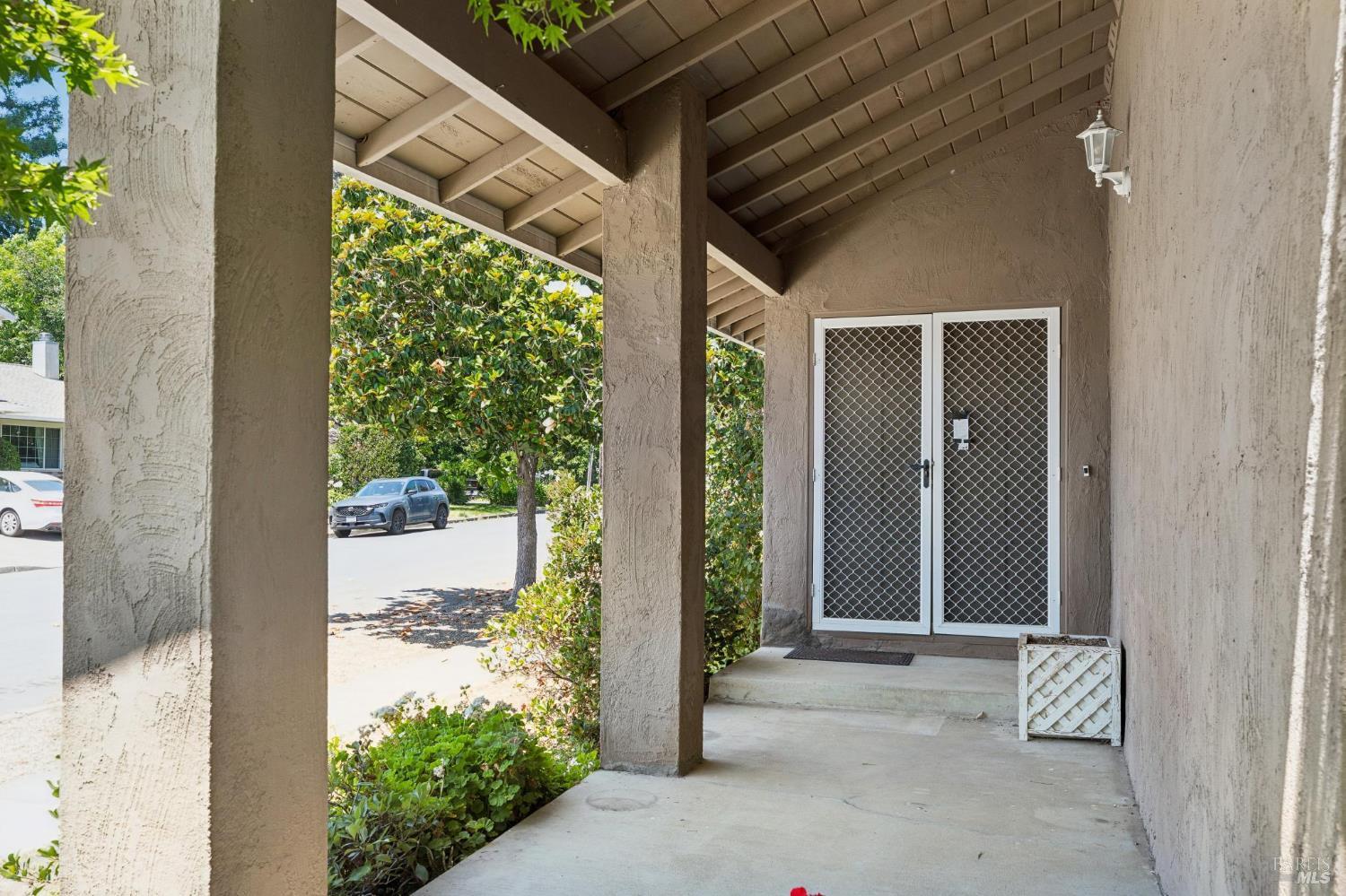 1676 Paulson Way Napa CA 94558