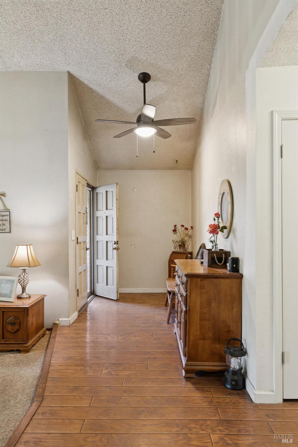 1676 Paulson Way Napa CA 94558