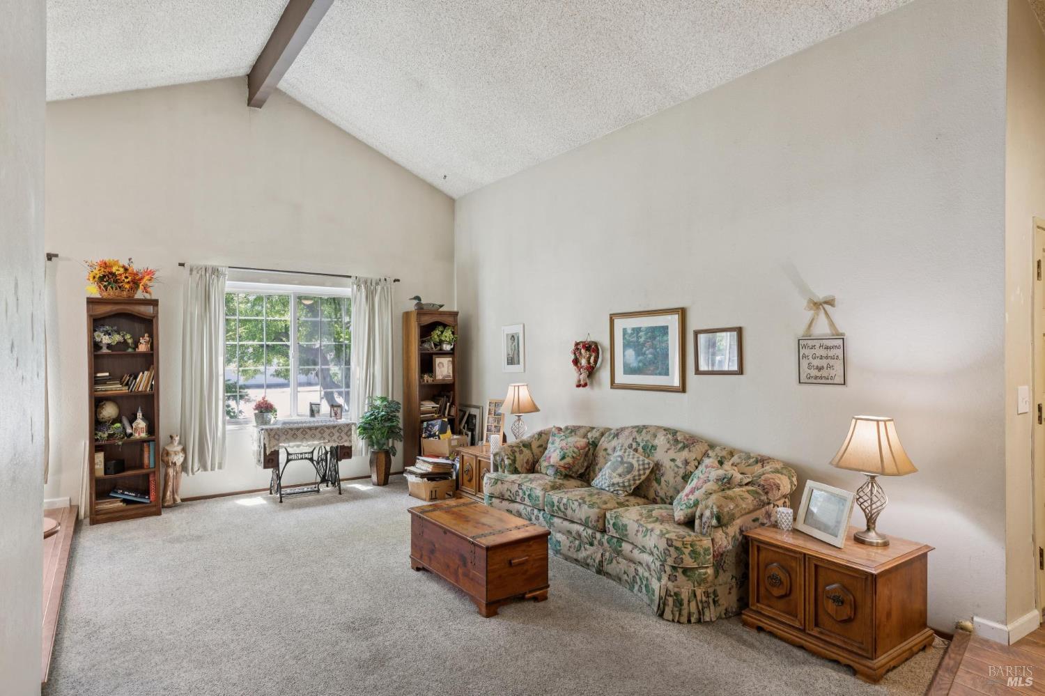 1676 Paulson Way Napa CA 94558