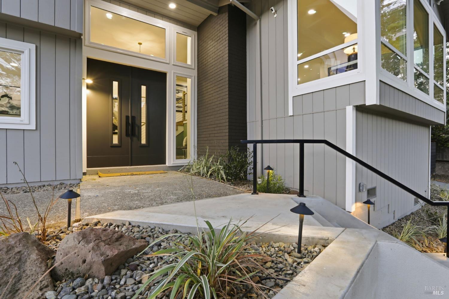 36 Capilano Drive Novato CA 94949