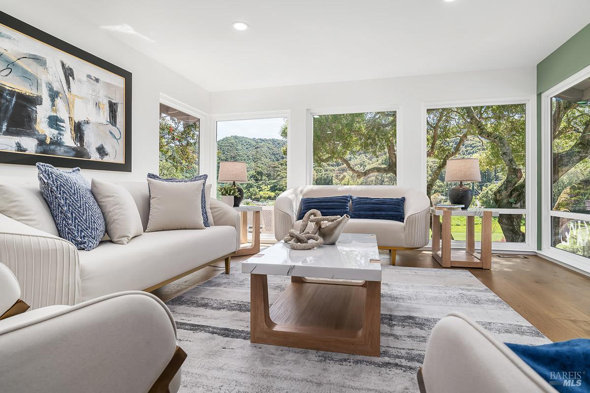 36 Capilano Drive Novato CA 94949