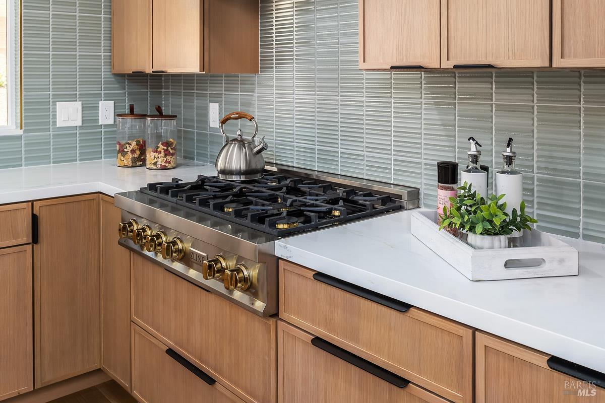 36 Capilano Drive Novato CA 94949