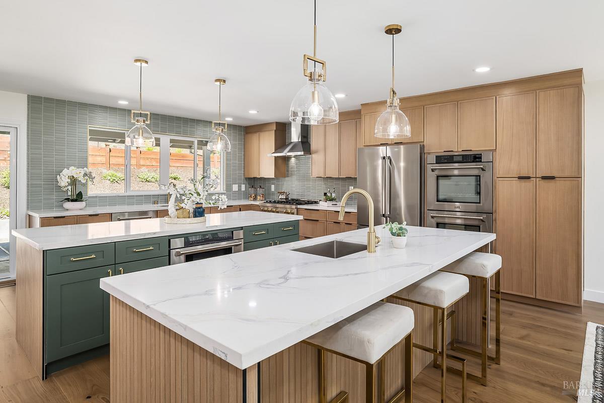 36 Capilano Drive Novato CA 94949