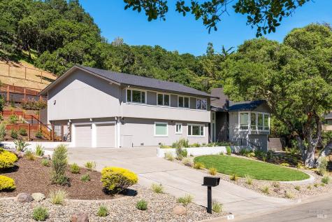 36 Capilano Drive Novato CA 94949