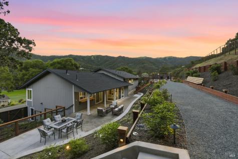 36 Capilano Drive Novato CA 94949