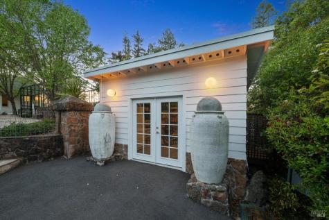 1236 N Fitch Mountain Road Healdsburg CA 95448