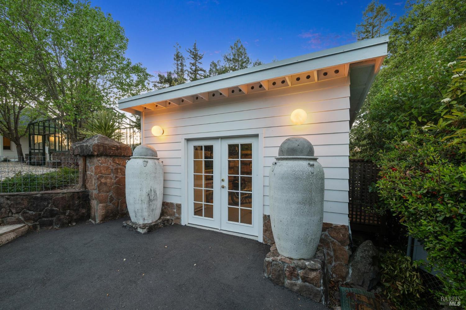 1236 N Fitch Mountain Road Healdsburg CA 95448