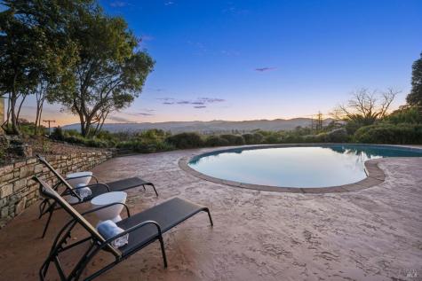 1236 N Fitch Mountain Road Healdsburg CA 95448