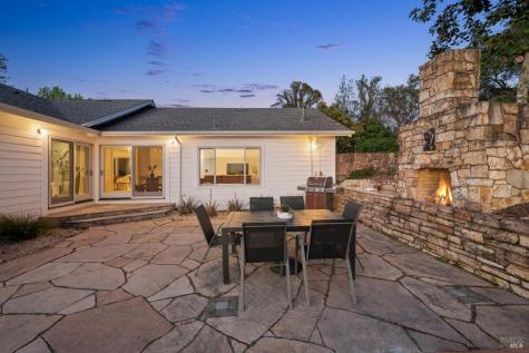 1236 N Fitch Mountain Road Healdsburg CA 95448