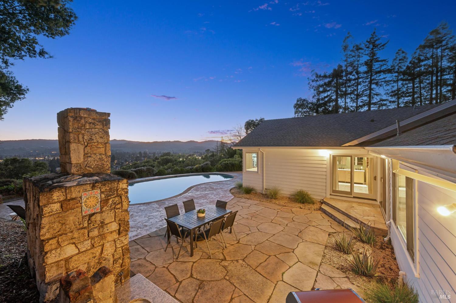 1236 N Fitch Mountain Road Healdsburg CA 95448