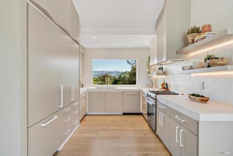 1236 N Fitch Mountain Road Healdsburg CA 95448