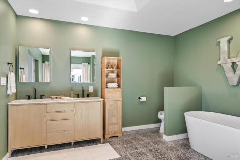 1236 N Fitch Mountain Road Healdsburg CA 95448