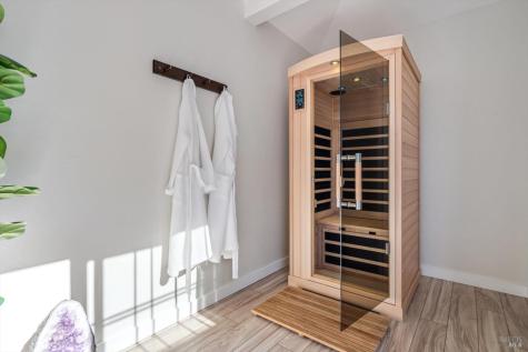 1236 N Fitch Mountain Road Healdsburg CA 95448