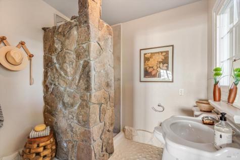 1236 N Fitch Mountain Road Healdsburg CA 95448