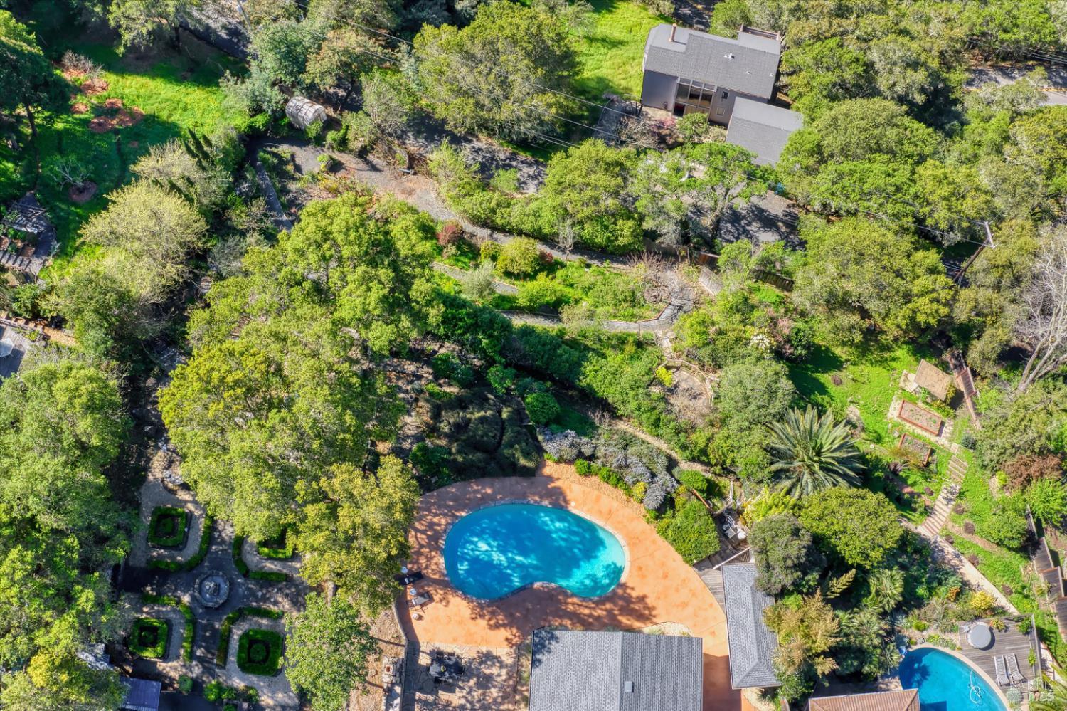 1236 N Fitch Mountain Road Healdsburg CA 95448