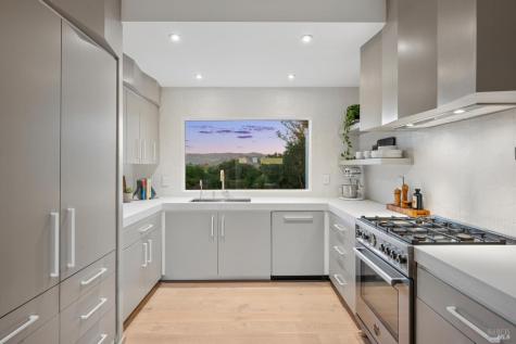 1236 N Fitch Mountain Road Healdsburg CA 95448