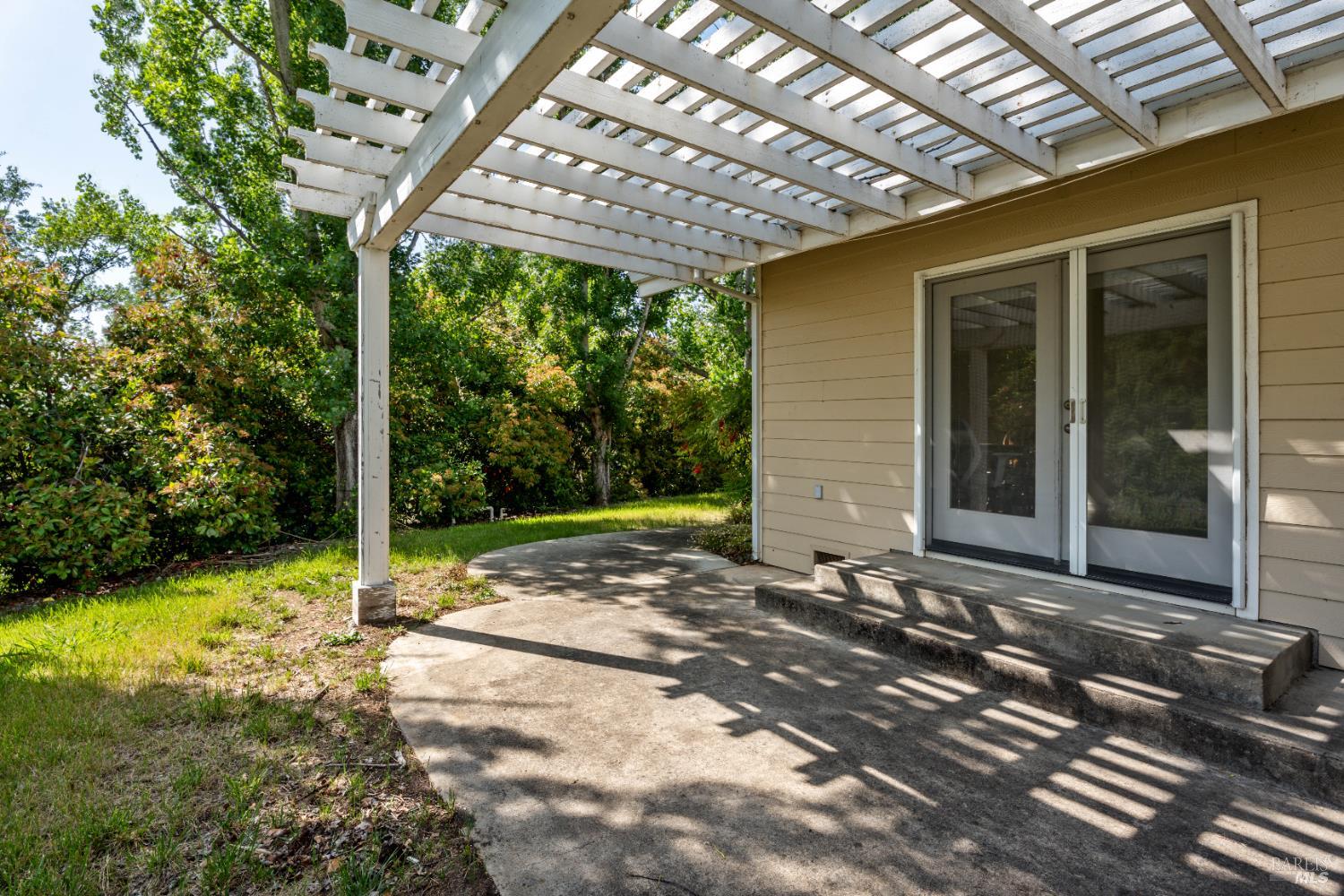 5081 Highway 175 Hopland CA 95449