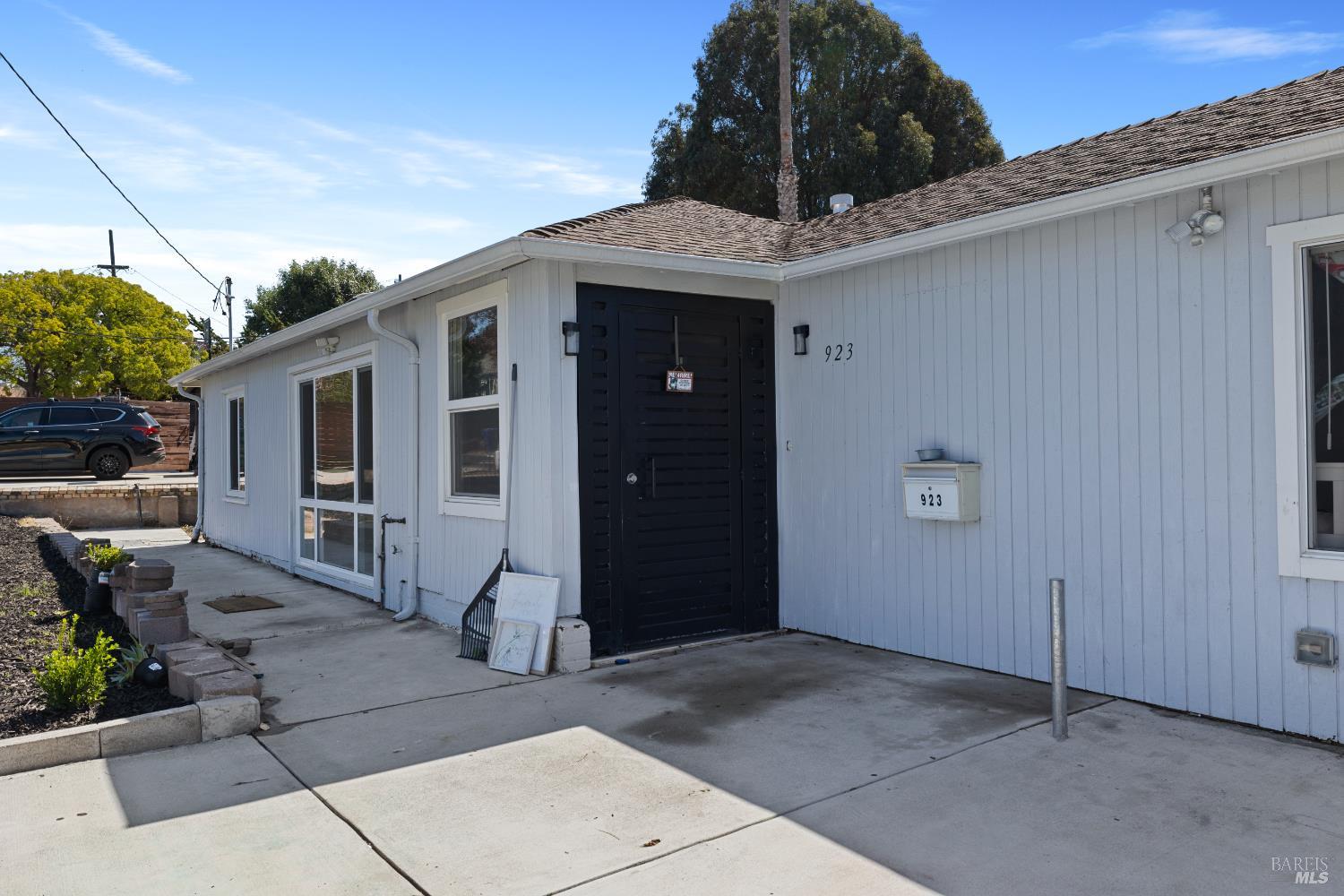 923 Kelvin Road El Sobrante CA 94803